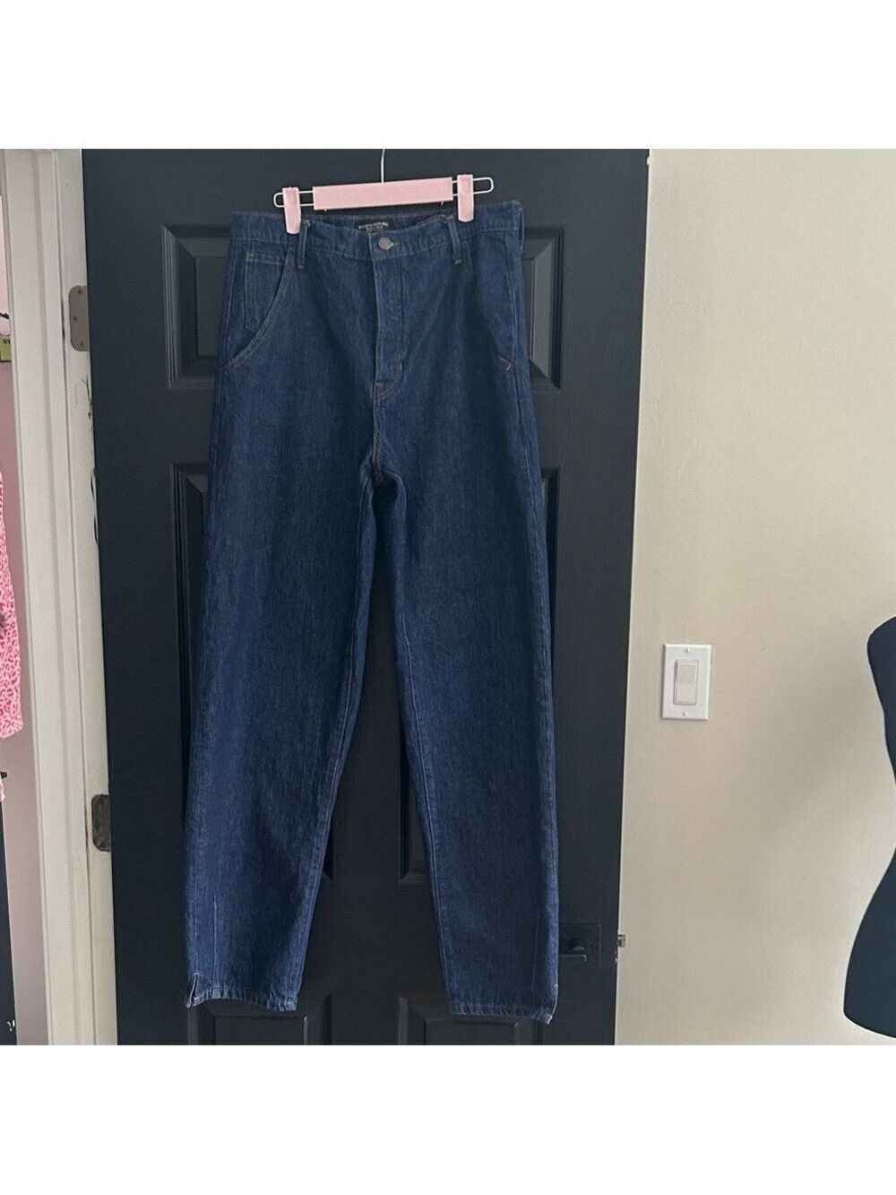 Banana Republic Dark Blue relaxed taper/ barrel jeans